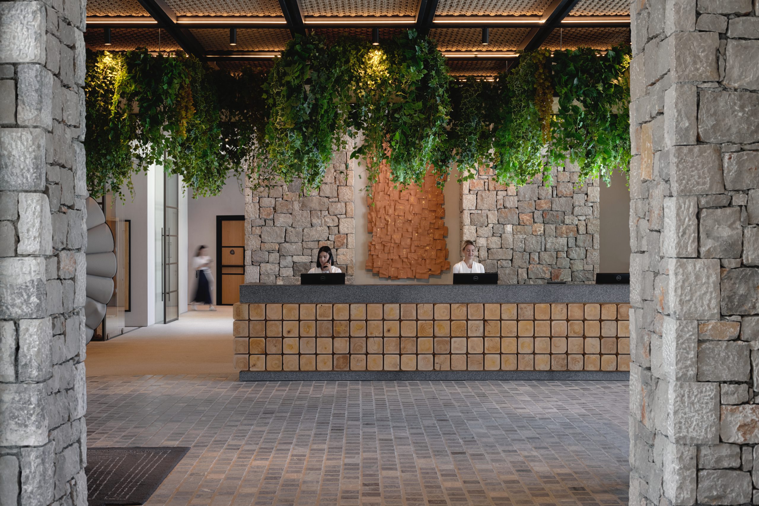 W Hotels, Costa Navarino